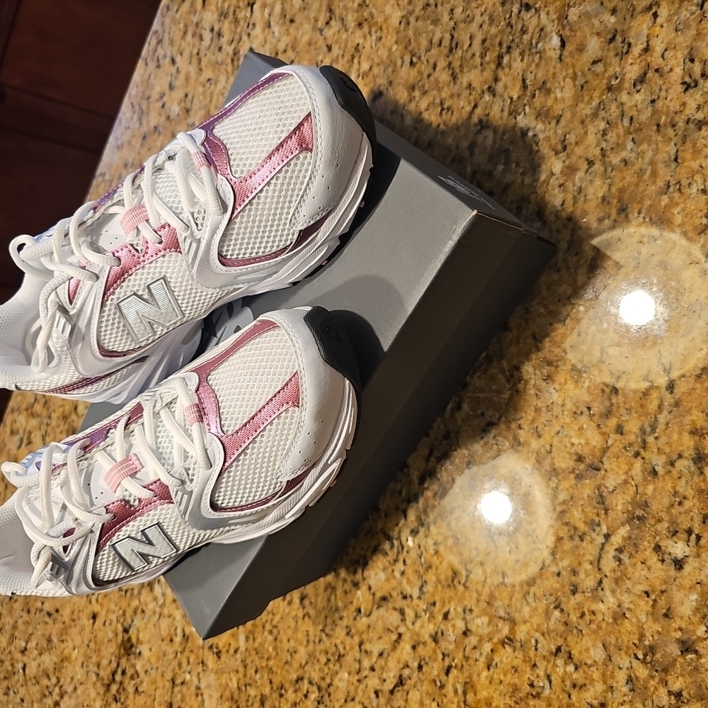New Balance White and Pink Athletic Shoes with Supportive Design